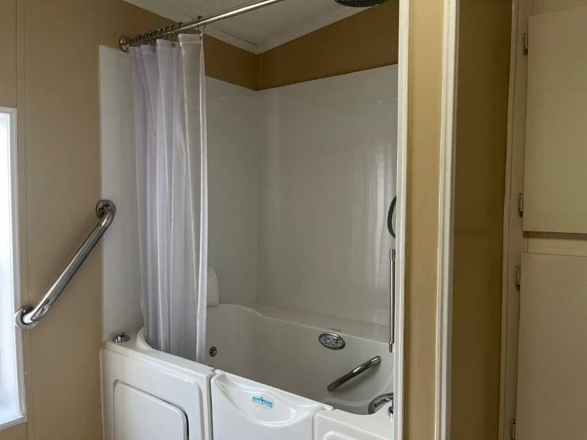 824 Sunningdale Ct. a Winter Haven, FL Mobile or Manufactured Home for Sale